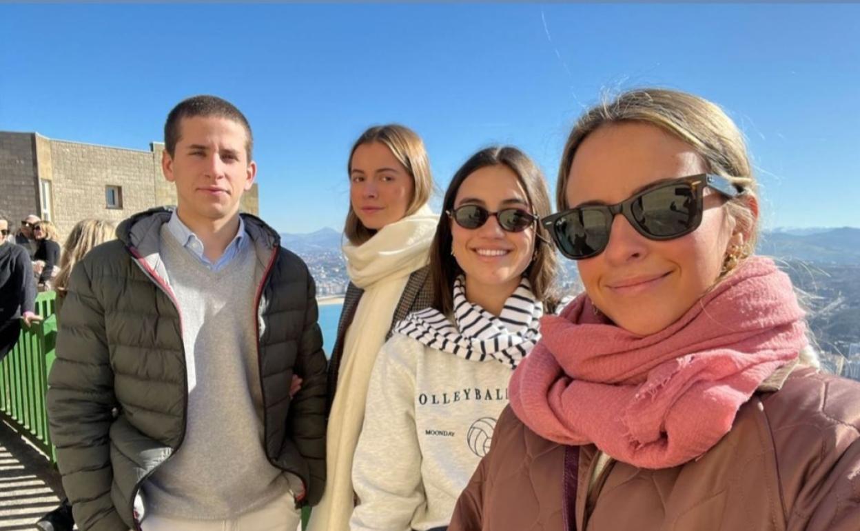 La familia Pombo vuelve a elegir San Sebastián como destino para una